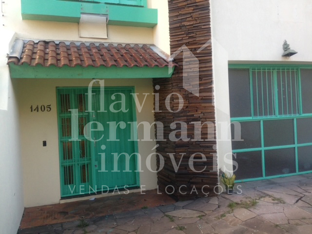 Foto 2: Casa de 2 andares, 3 dormitórios e piscina no bairro Rio Branco no bairro Rio Branco, Porto Alegre
